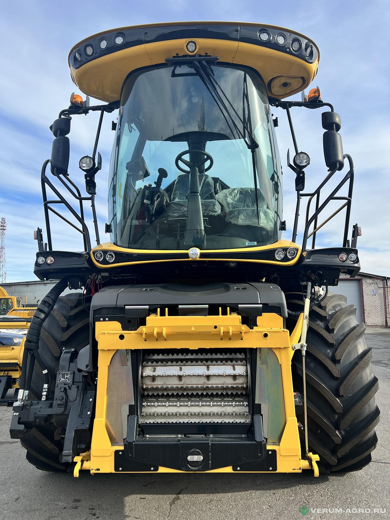 Кормоуборочные комбайны - NEW HOLLAND FR550 