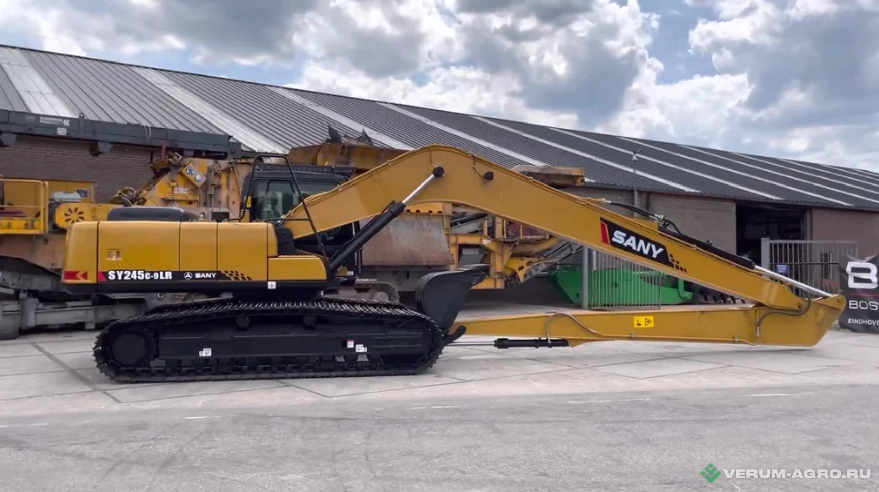 Экскаваторы - SANY SY245H Long Reach 18 м (Длиннорукий экскаватор) Гусеничный экскаватор