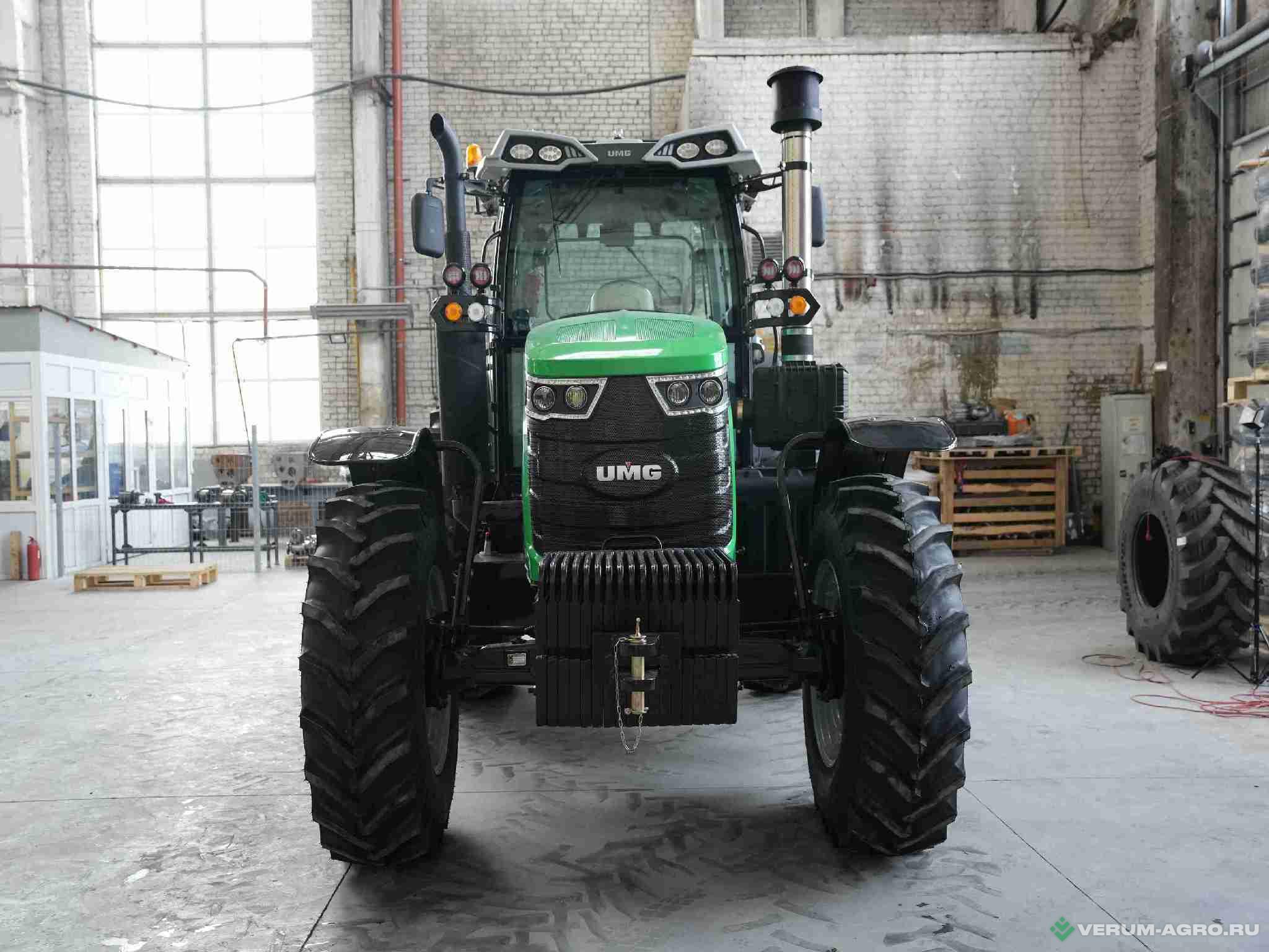 Колесные тракторы - UMG Трактор T2204 