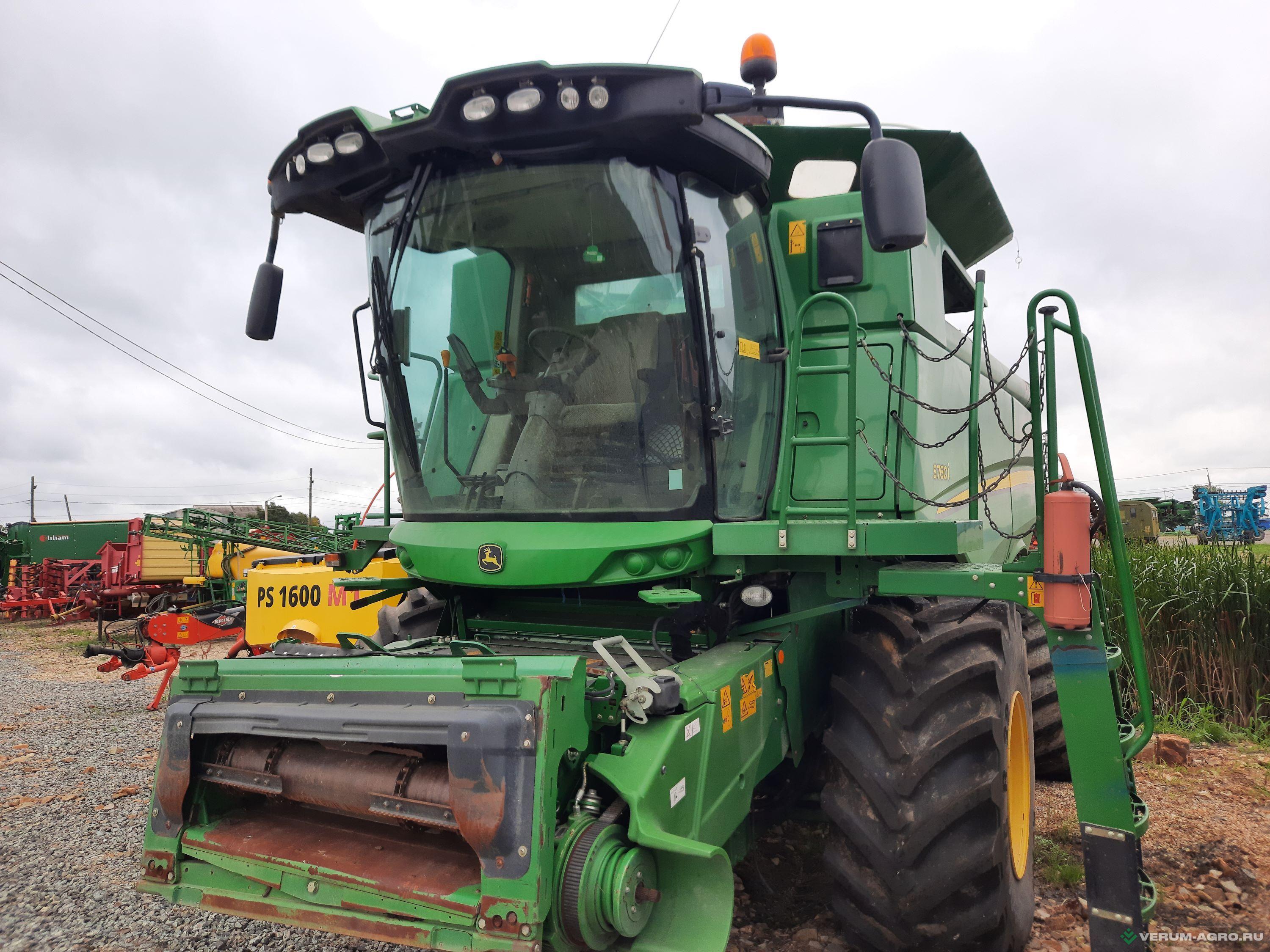 Зерноуборочные комбайны - JOHN DEERE S760 