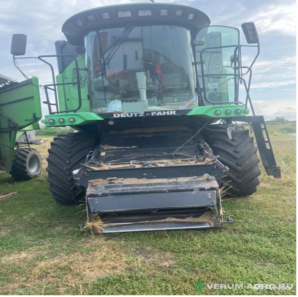 Зерноуборочные комбайны - DEUTZ-FAHR 6095 HTS 