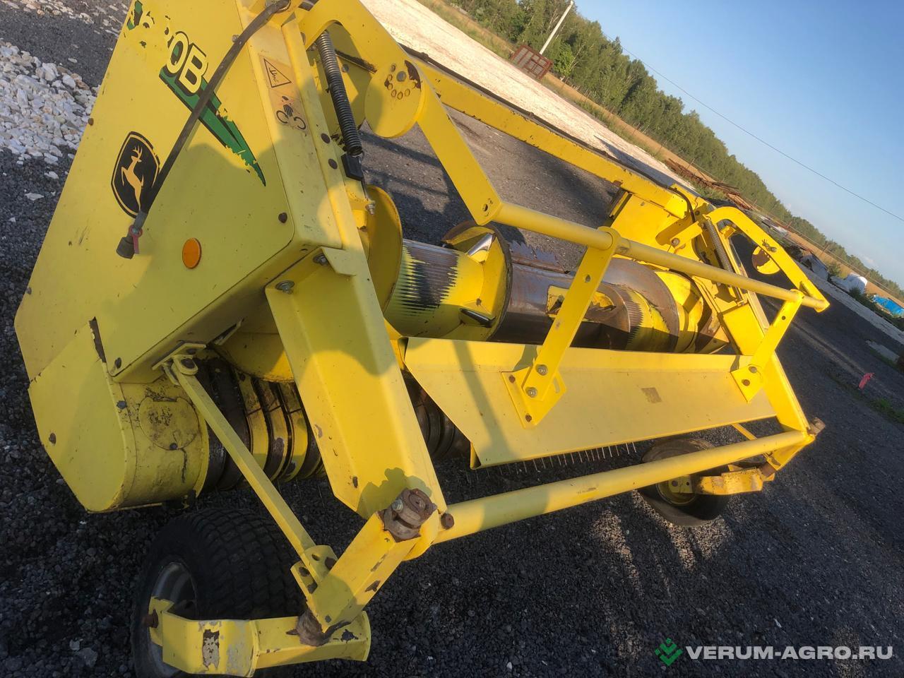 Кормоуборочные комбайны - JOHN DEERE 7200 