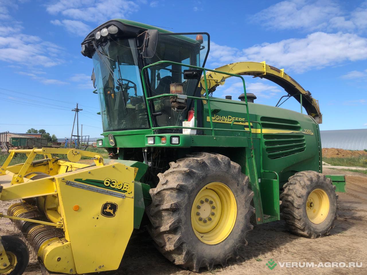 Кормоуборочные комбайны - JOHN DEERE 7200 
