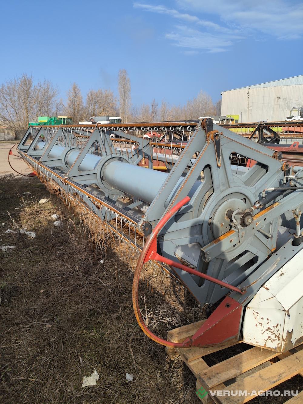 Зерноуборочные комбайны - РОСТСЕЛЬМАШ Acros 590 Plus 