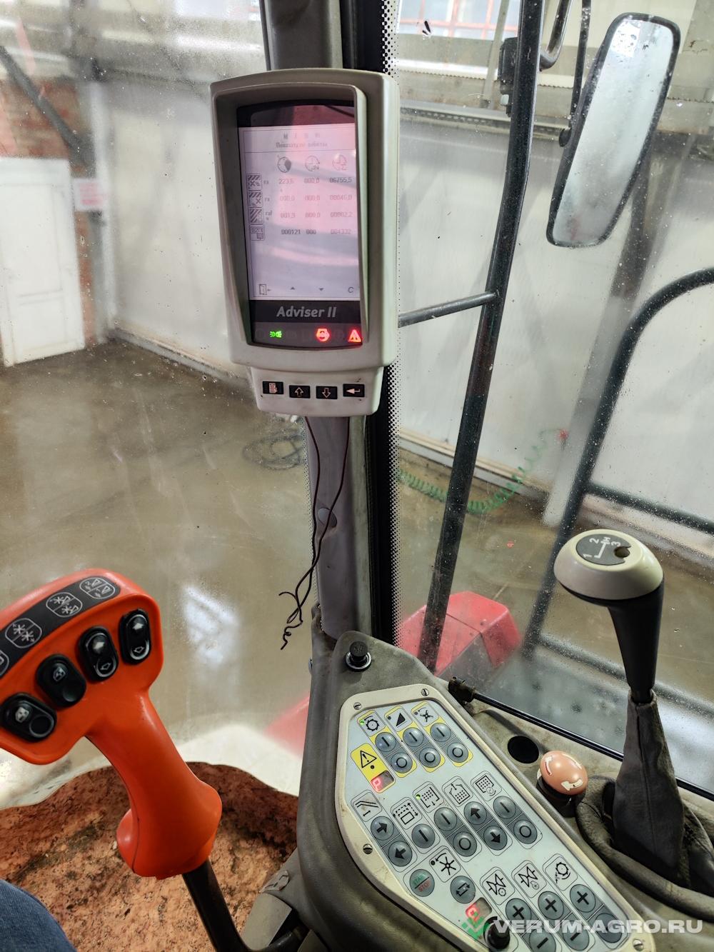 Зерноуборочные комбайны - РОСТСЕЛЬМАШ Acros 590 Plus 