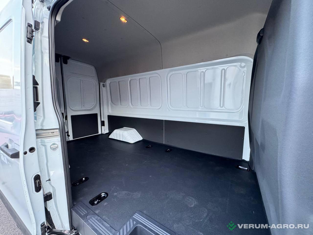Грузовой автотранспорт - FORD Transit T8 МТ6