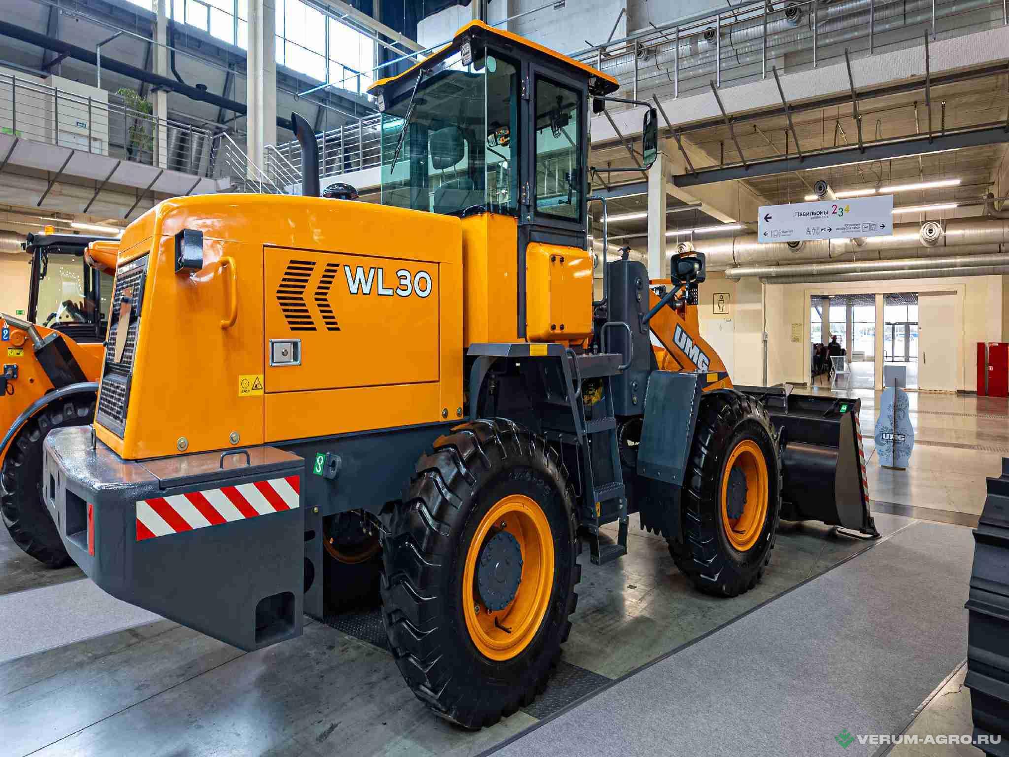 Фронтальные погрузчики - UMG Фронтальный погрузчик WL30 