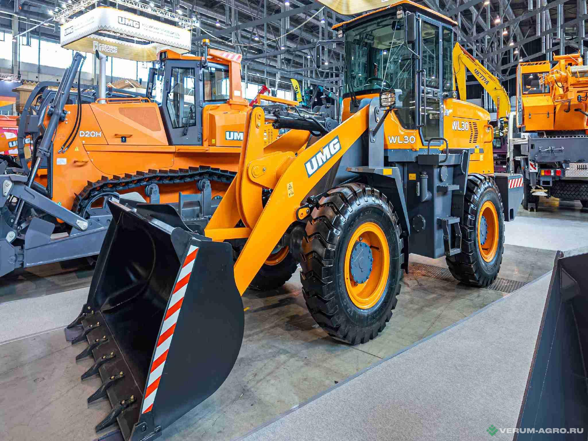 Фронтальные погрузчики - UMG Фронтальный погрузчик WL30 