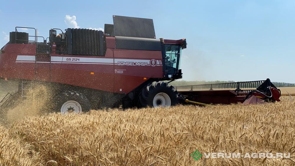 Зерноуборочные комбайны - ГОМСЕЛЬМАШ GS 2124 
