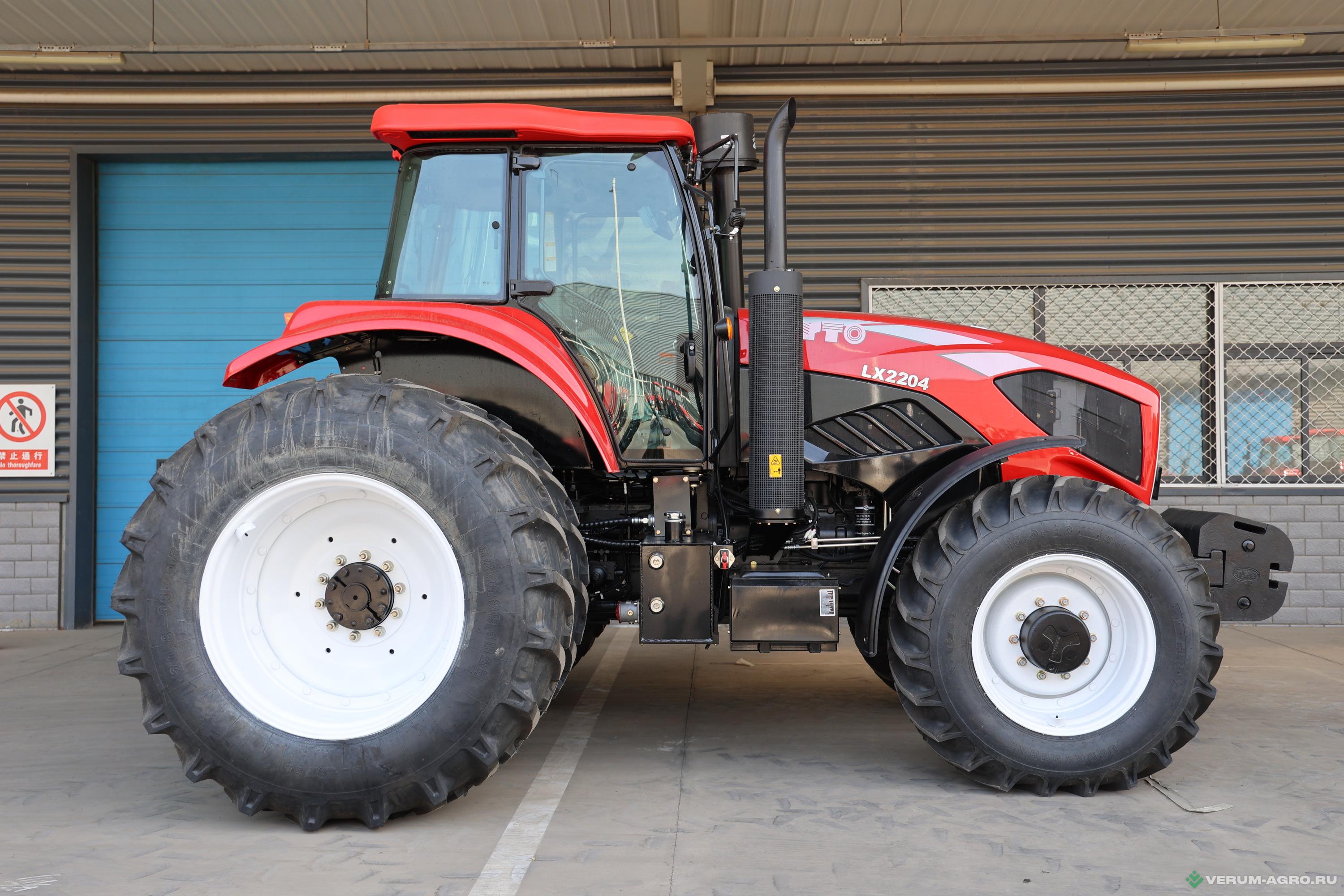 Колесные тракторы - YTO LX2204 