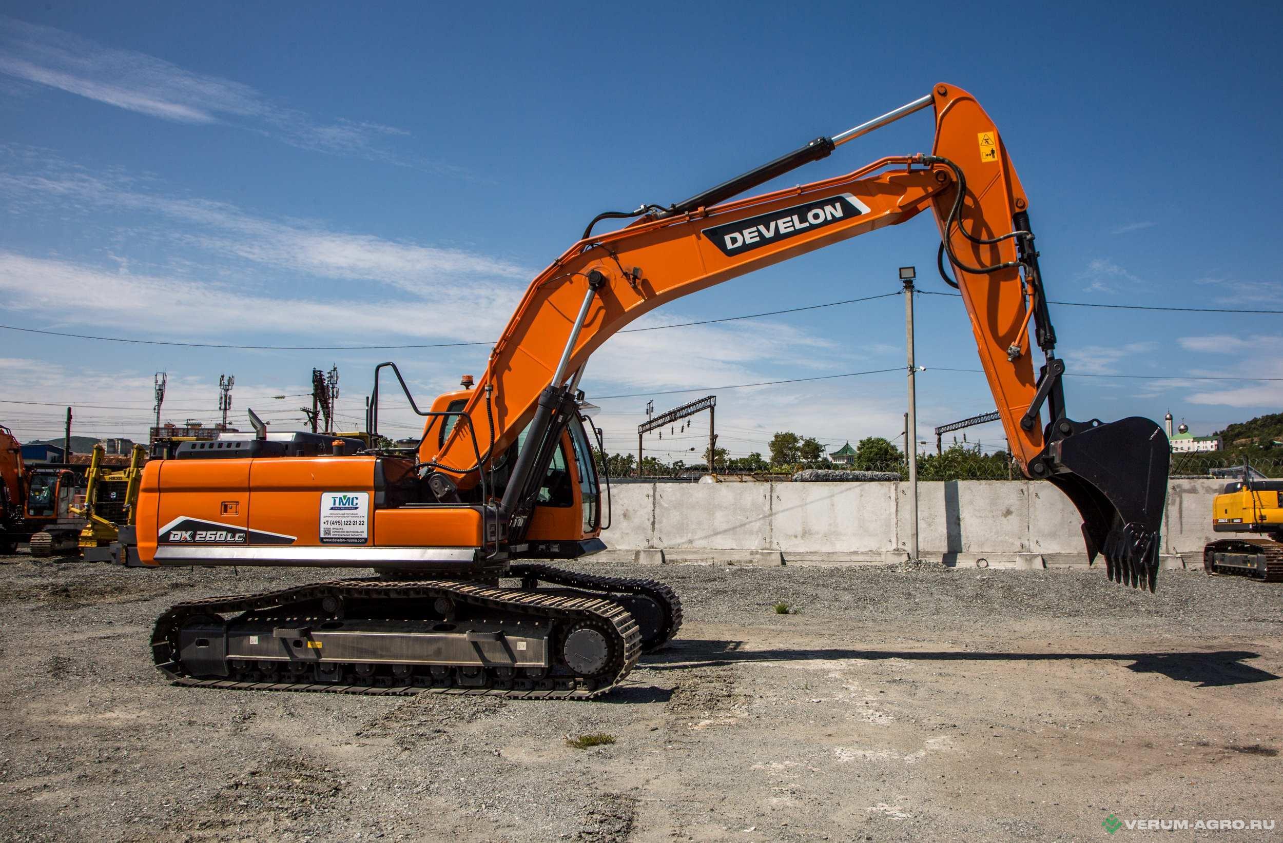 Экскаваторы - DEVELON DX260LC-7M Гусеничный