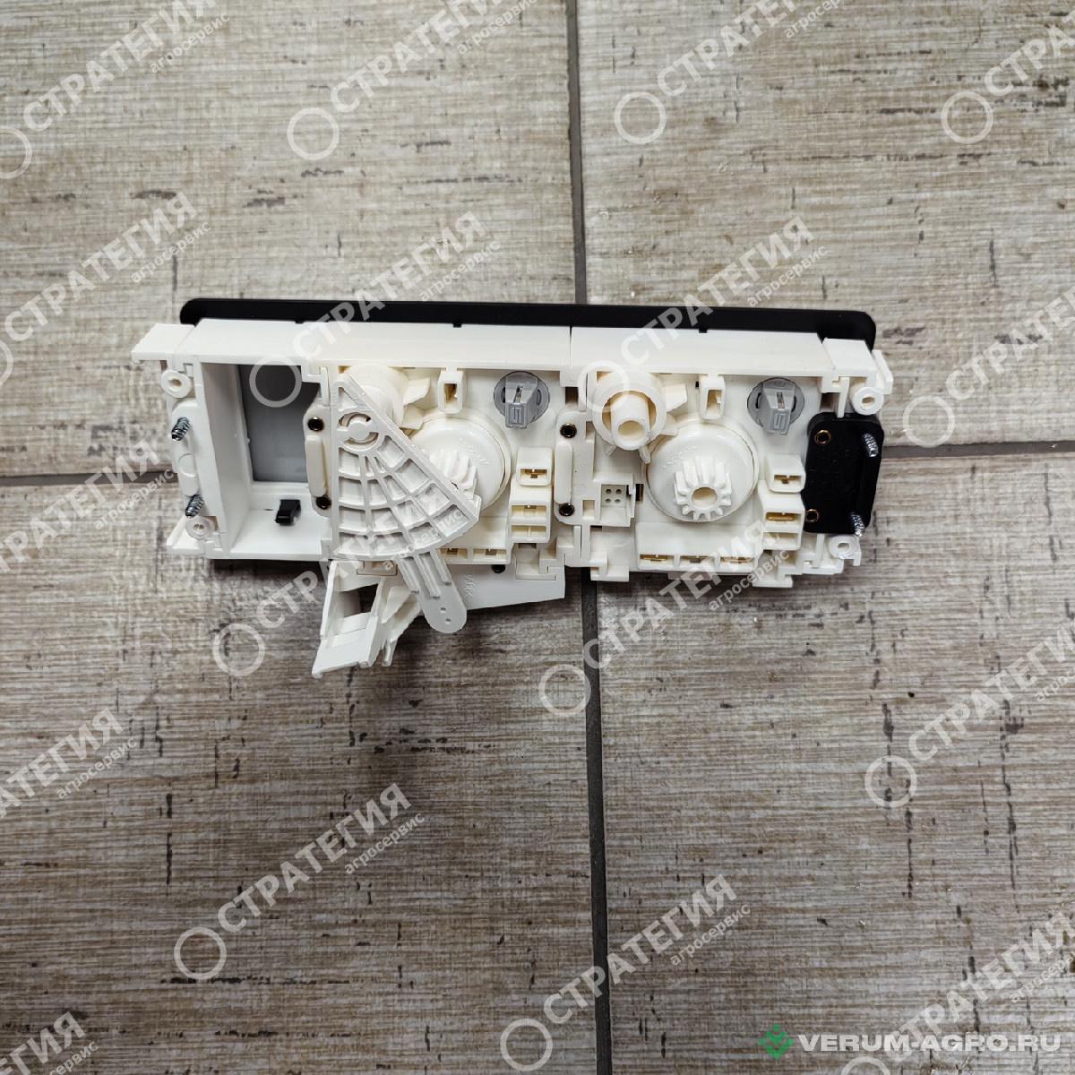 Запчасти - 746248 Блок управления отопителя (без кондиционера) MANITOU MLT-735 (Маниту)