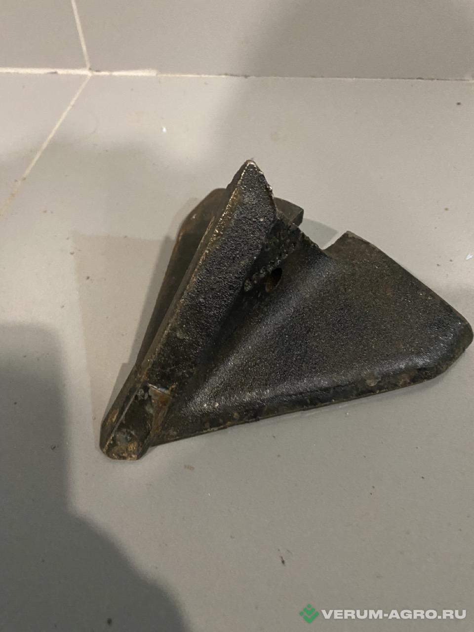 Запчасти - Наконечник 5” CNH 87563695